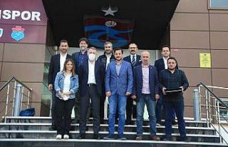 Ahmet Ağaoğlu: "Mücadeleyi, umudunuzu, inancınızı...