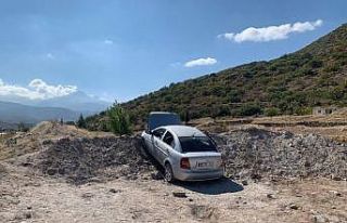 Ailesinin aracını kaçıran ehliyetsiz genç kaza...