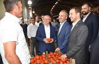 AK Parti her alanda üreticinin yanında