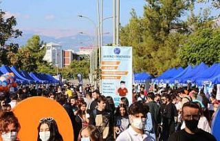 Akdeniz Üniversitesi’nde Topluluk Tanıtım Günleri...