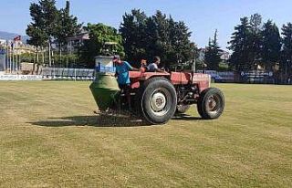 Alanya’da çim sahalara kışlık bakım