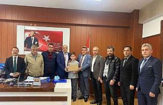 Alaplı Gazeteciler Derneği şampiyonları ödüllendirdi