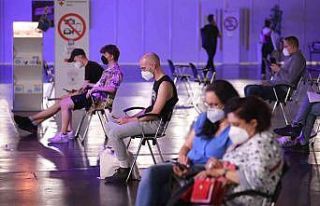 Almanya’da son 24 saatte 28 bin 37 yeni vaka