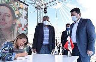 Altıeylül Kitap Fuarı’na büyük ilgi
