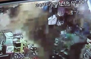 Amasya’da kontrolden çıkan otomobilin büfeye...