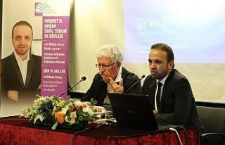 Anadolu Üniversitesi öğretim üyesi Doç. Dr. Gökhan...