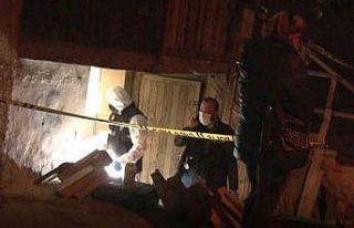 Ankara Kalesi’ne Türk bayrağı ve Atatürk siluetleri...