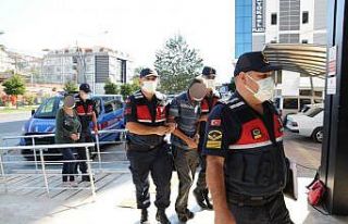 Antalya’da fuhuş operasyonu: 2 gözaltı