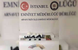 Arnavutköy’de uyuşturucu satıcısı polisin takibine...