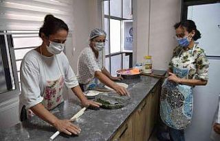 Aşçılık kursunda yemek yapmanın püf noktalarını...