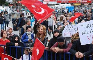Aşı karşıtları İzmir’de toplandı