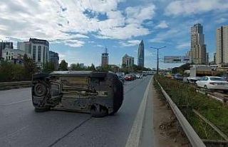 Ataşehir’de 3 aracın karıştığı zincirleme...