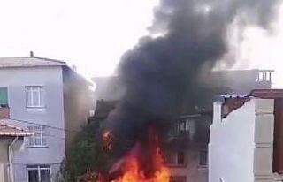 Ataşehir’de korkutan yangın:3 katlı apartman...