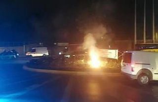 Ataşehir’de trafiğin ortasında atılan havai...