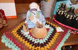 Atıl malzemeleri sanat eserine dönüştürüyor