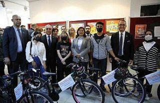 Aydın Büyükşehir Belediyesi dereceye giren öğrencileri...