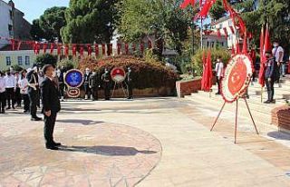 Aydın’da 29 Ekim kutlamaları çelenk sunma töreni...