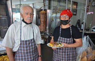 Babasından öğrendiği mesleği 38 yıldır devam...