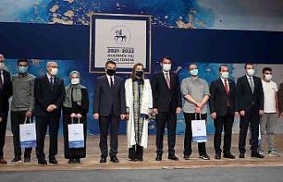 Bakan Pakdemirli: “Elektrikli traktör ile yüzde...