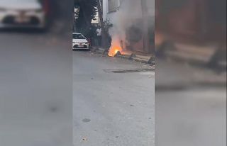 Bakırköy’de yer altı kabloları alev alev yandı