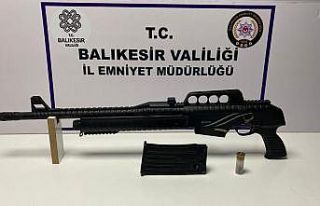 Balıkesir’de polisten 22 aranan şahsa gözaltı