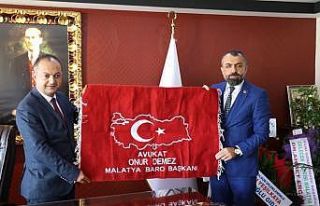 Başkan Akın’dan baroya ziyaret