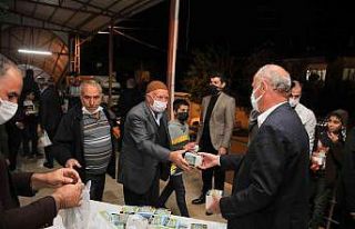 Başkan Akman’dan vatandaşlara kandil simidi