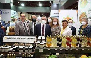 Başkan Böcek:“Üreticinin ve alın terinin yanında...