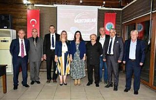Başkan Çalkaya’dan muhtarlara yemek