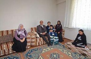 Başkan Çöl, yeni doğan bebekleri unutmadı