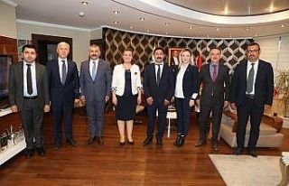 Başkan Hürriyet, Giresun heyetini makamında ağırladı