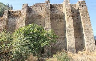 Başkan Kaplan Cincin Kalesi’ni turizme kazandıracak