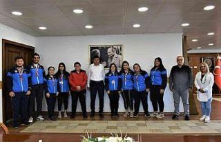 Başkan Özcan’dan Nazillili’nin şampiyonlarına...