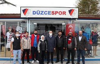 Başkan Özlü Düzcespor taraftarına hediye bilet