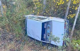 Başkentte otomobil şarampole uçtu: 3 yaralı