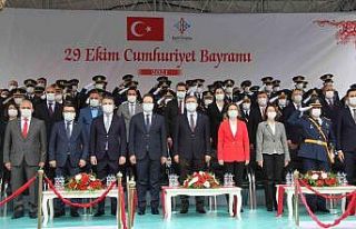 Batman’da 29 Ekim Cumhuriyet Bayramı yağmura rağmen...