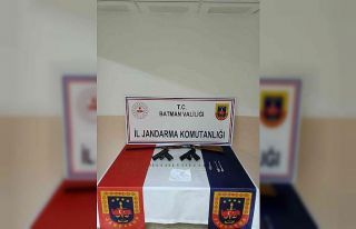 Batman’da bir iş yerinde silah ve uyuşturucu ele...