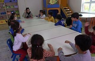 Batman’da çocuklar, oyunlar yoluyla okuma alışkanlığı...