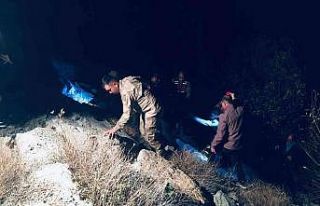 Bayburt’ta otomobil dereye uçtu: 1 ölü, 1 yaralı