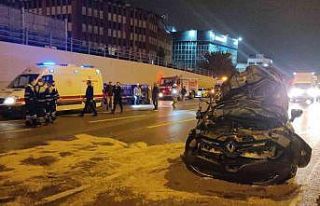 Bayrampaşa’da otomobilin çarptığı sebze yüklü...