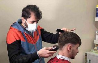 Berberler ‘evde tıraş’tan muzdarip