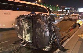 Beylikdüzü’nde makas atan araç takla attı: 1...