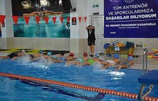 Biga’da Yarı Olimpik Yüzme Havuzuna yoğun ilgi