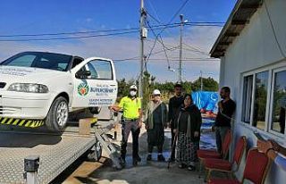 Bir günde 120 sürücü ve 226 yolcuya trafik eğitimi...