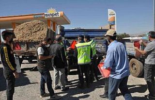 Bulanık’ta reflektör uygulaması