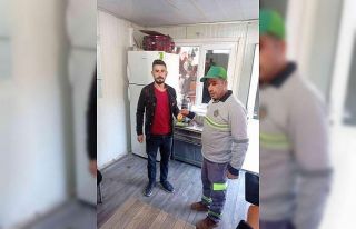 Bulduğu altın tuğrayı sahibine teslim etti