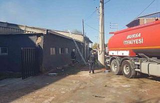 Bursa’da boya imalathanesinde patlama ve yangın