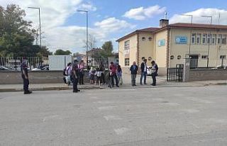 Bursa’da Jandarma’dan servis araçlarında ve...