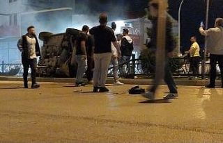 Bursa’da takla atan otomobil alev aldı