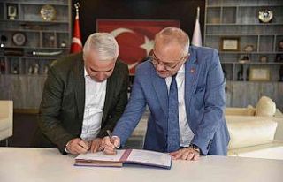 Büyükşehirde imzalar Saruhanlı için atıldı